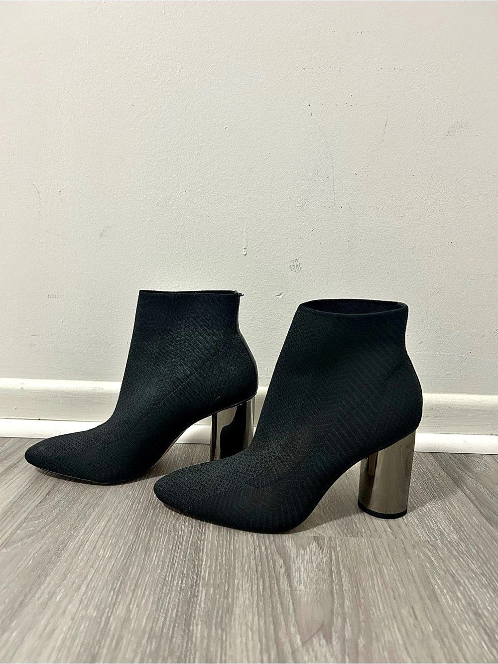 Zara Black Pointed-Toe Ankle Booties EU 37